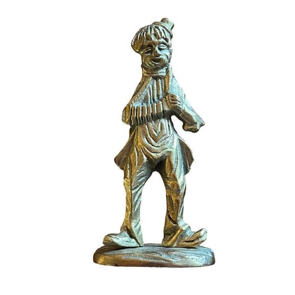Vintage brass clown figurine 5" tall. Shelf Decor. - Picture 3 of 3